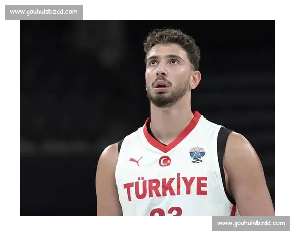 申京 24+16+6+2 率队闯欧锦赛八强创纪录 恭喜杜兰特! 申京 24+16+6+2 率队闯欧锦赛八强创纪录 恭喜杜兰特!