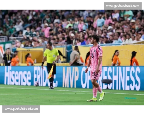 俄罗斯对阵美国足球焦点之战引爆全球体育舆论热潮新时代 俄罗斯对阵美国足球焦点之战引爆全球体育舆论热潮新时代